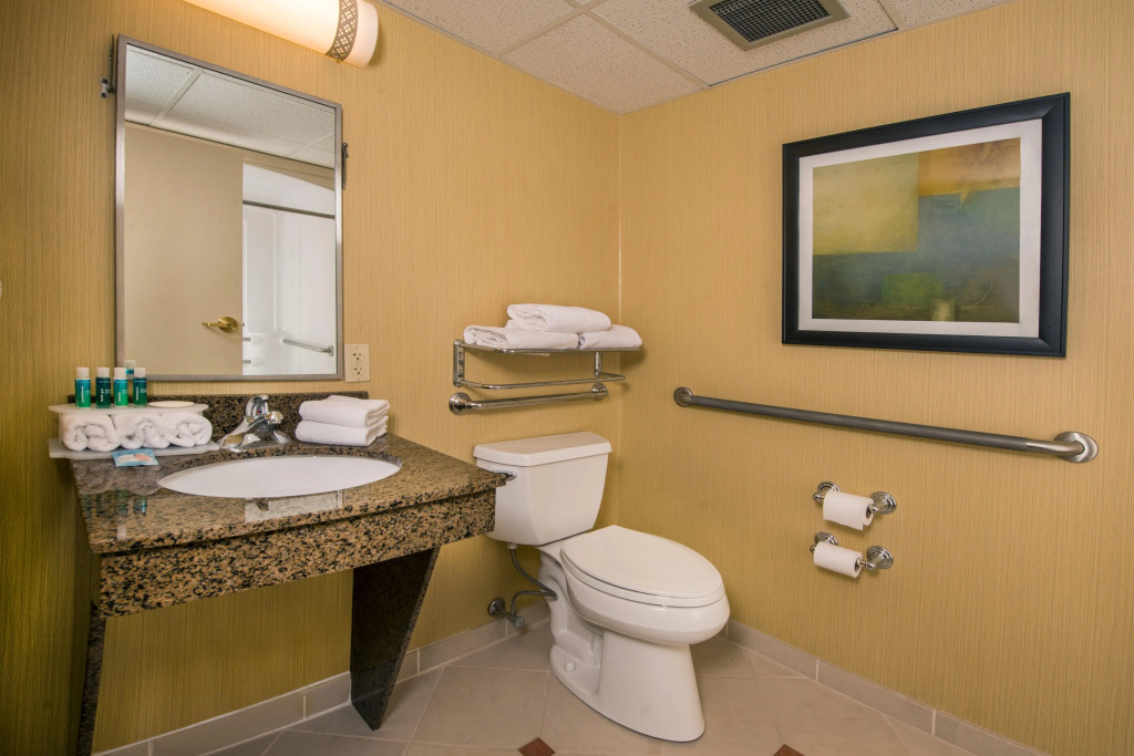 Holiday Inn Express State College at Williamsburg Square by IHG
