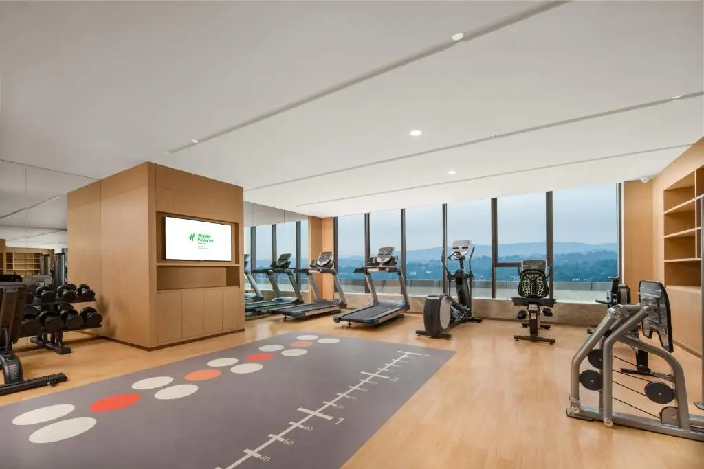 Holiday Inn Luzhou Longjian by IHG