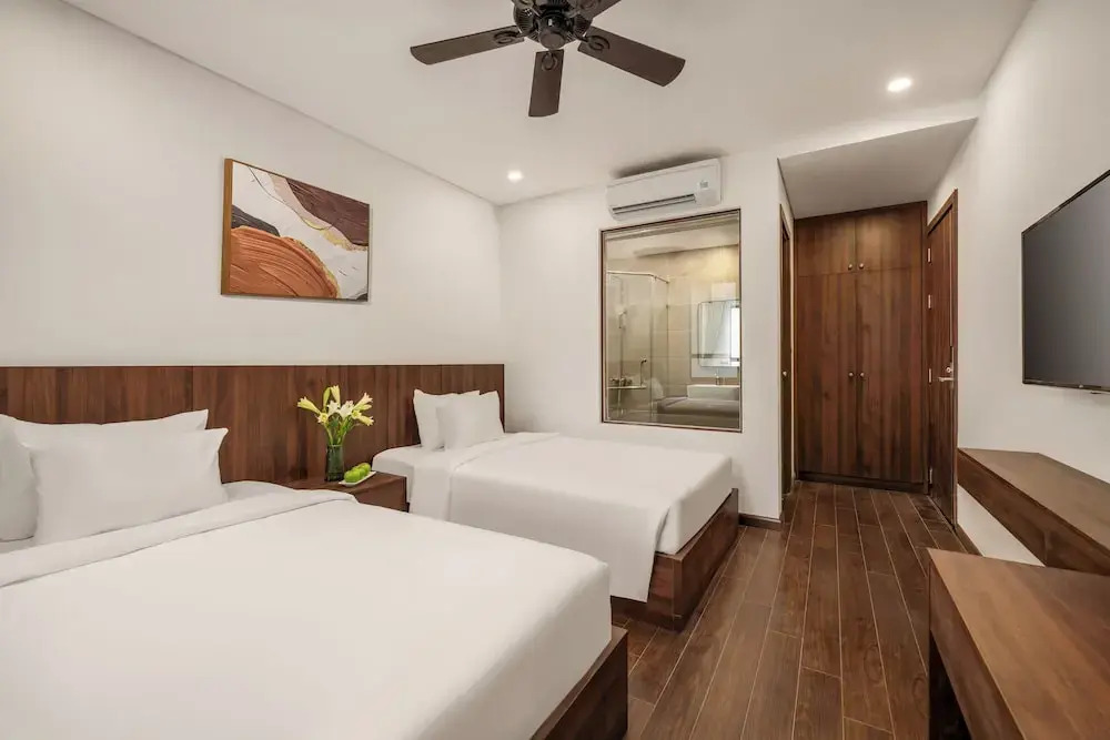 Zen Lotus Hotel & Apartment