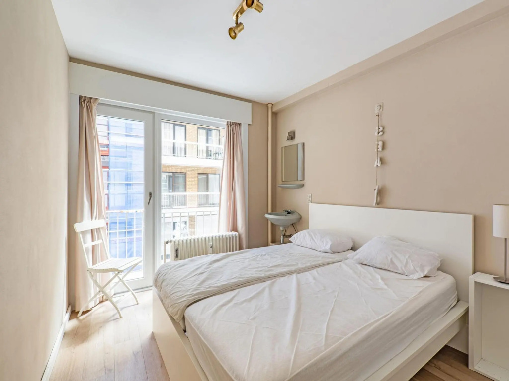 Seafront apartment in Blankenberge with balcony