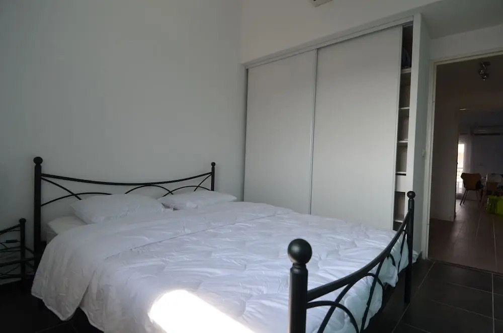 Modern duplex apartment 4 persons near train station Acropolis in Nice