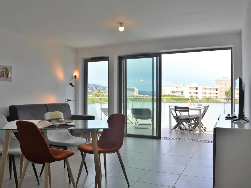 Appartement Le Lavandou, 3 pièces, 6 personnes - FR-1-251-331