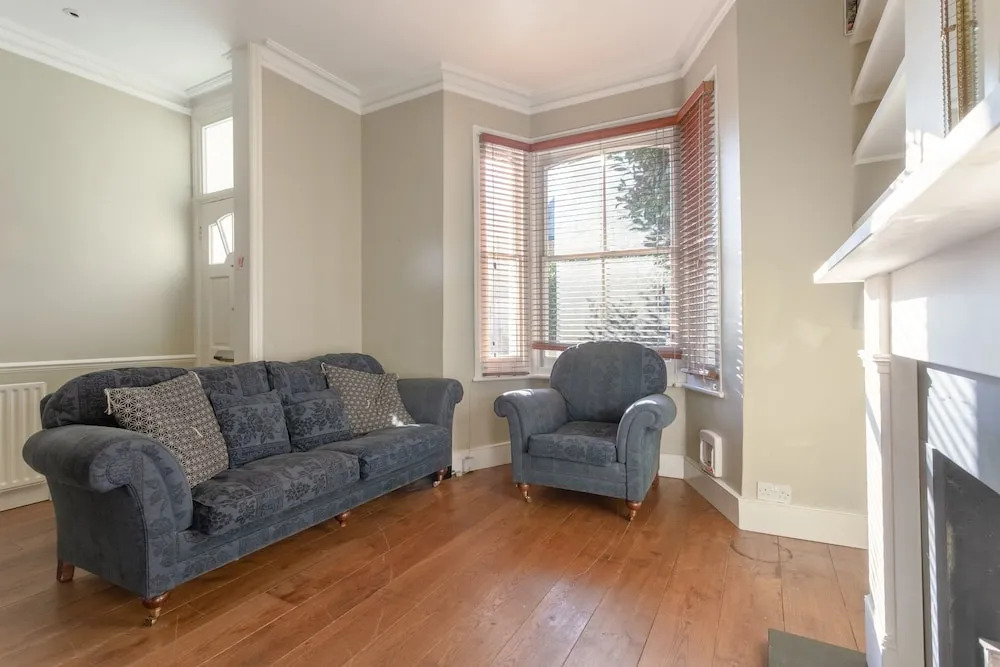 3 Bedroom Family Home in Shepherds Bush