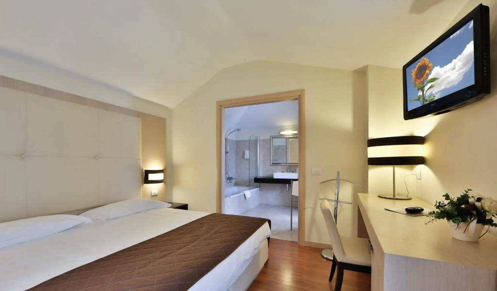 Regal Residence