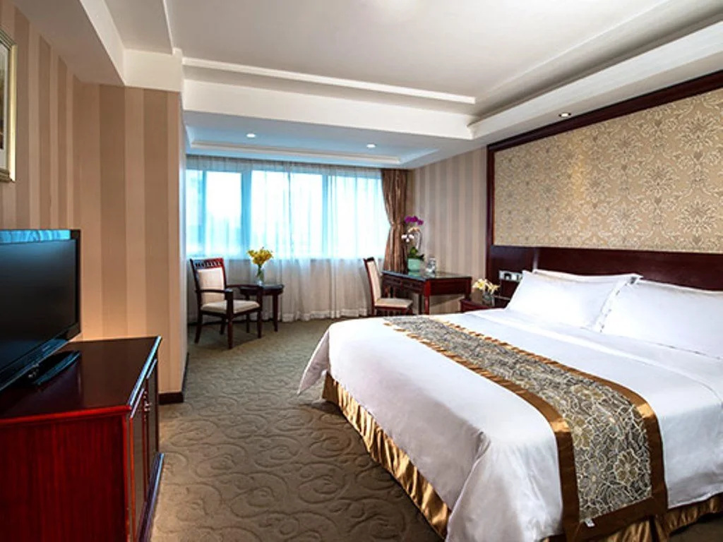 Vienna Hotel Shenzhen Fenghuang Road