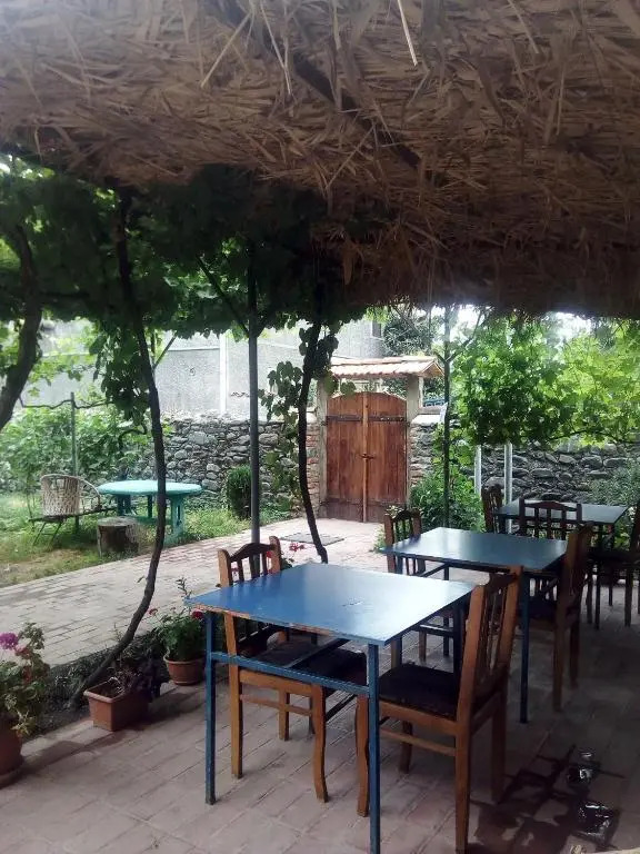 Cottage and Gigo Papas Wine Cellar