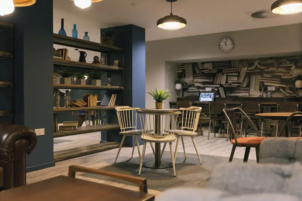 For Students Only - George Street in Glasgow - walking distance to High Street Station