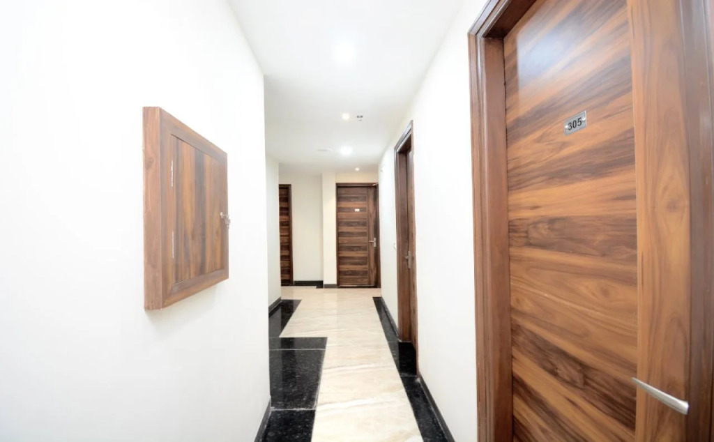 Hotel 21 By OYO Rooms