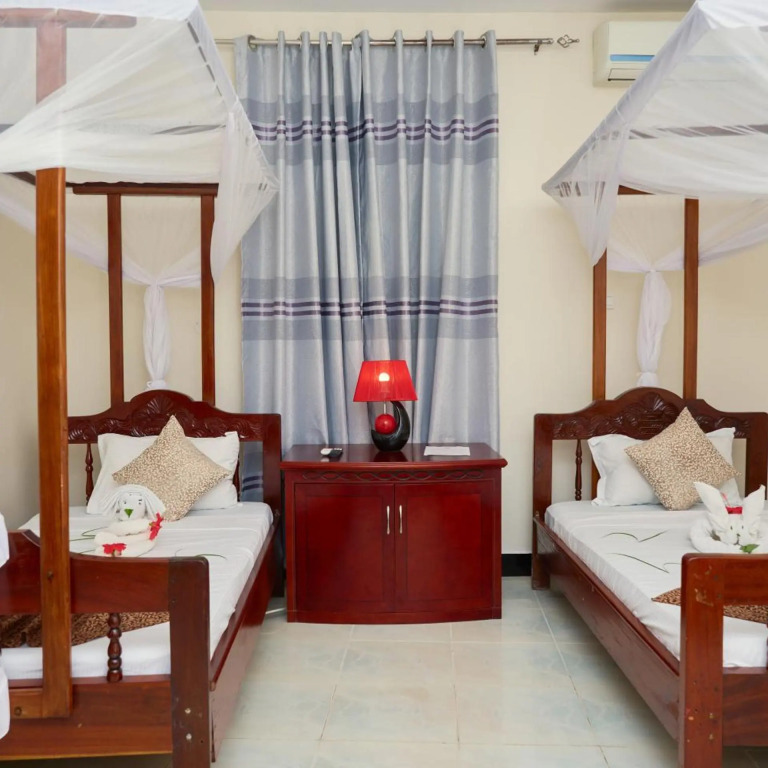 Safari Lodge