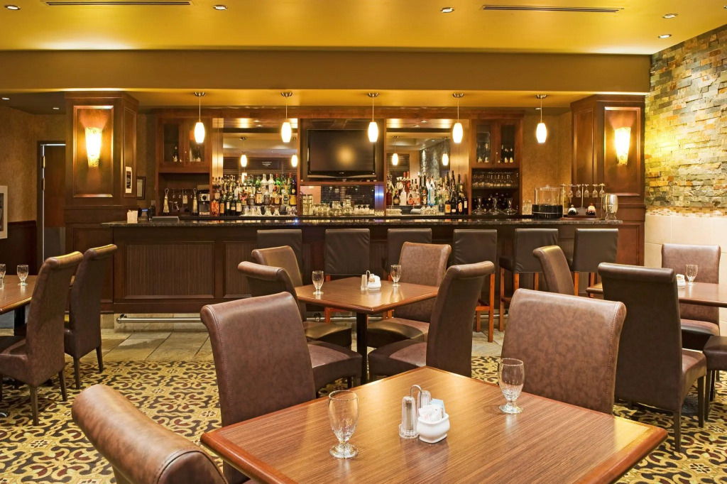 Holiday Inn Hotel & Suites-West Edmonton by IHG