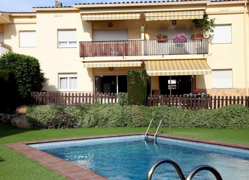 Apartamento Laura Mar con piscina en La Fosca