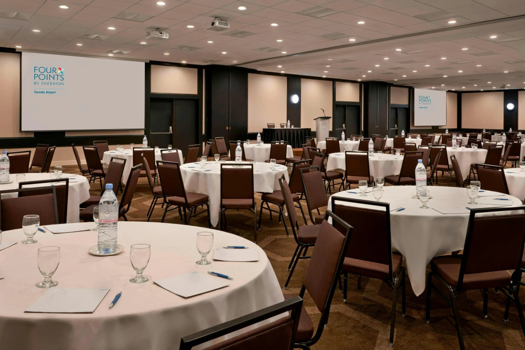 Four Points by Sheraton Toronto Airport