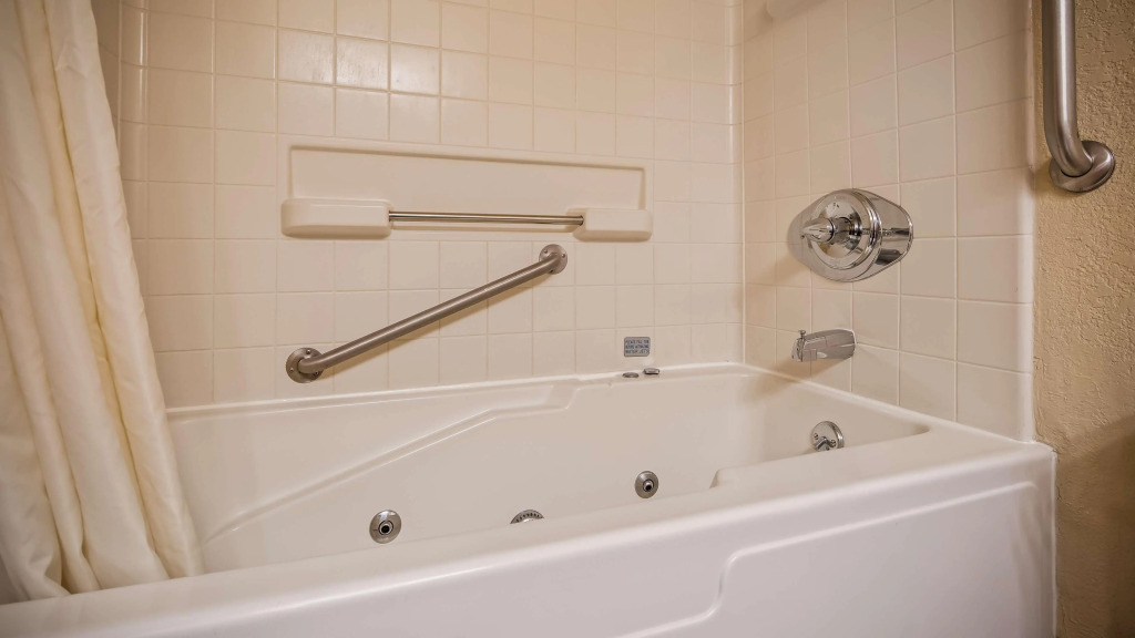 Best Western Center Pointe Inn