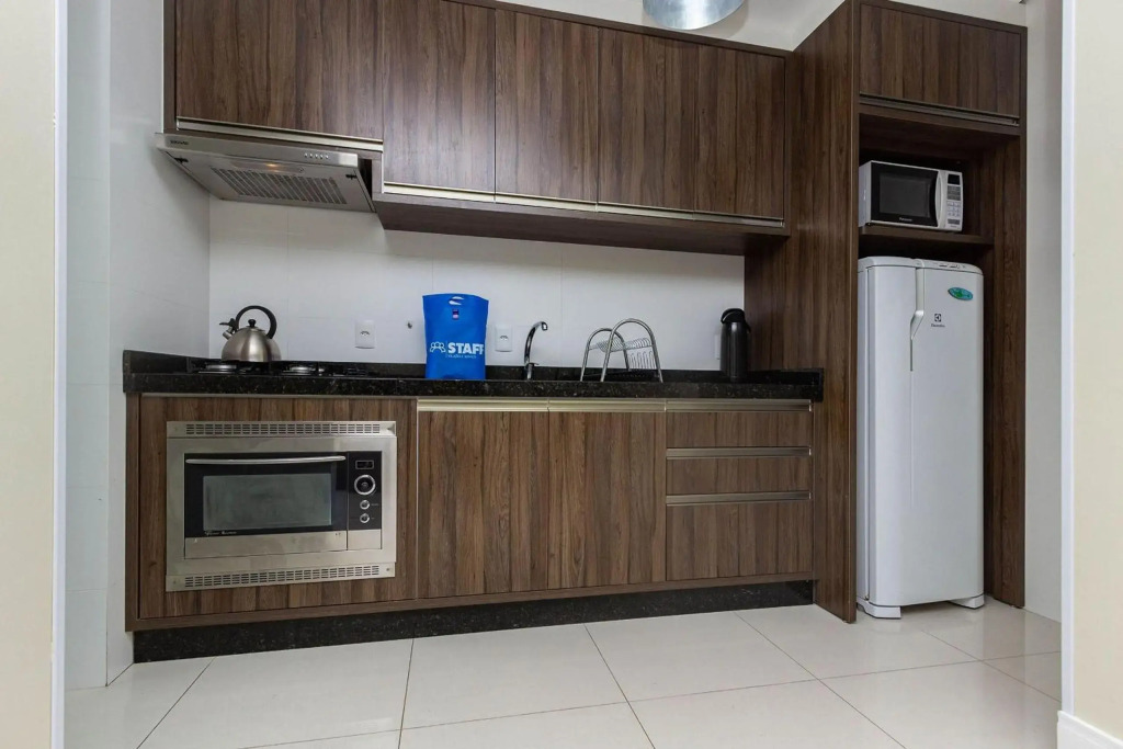 Portofino 203 - Apartamento Econômico Centro Bombinhas - 2 dormitórios para até 4 pessoas