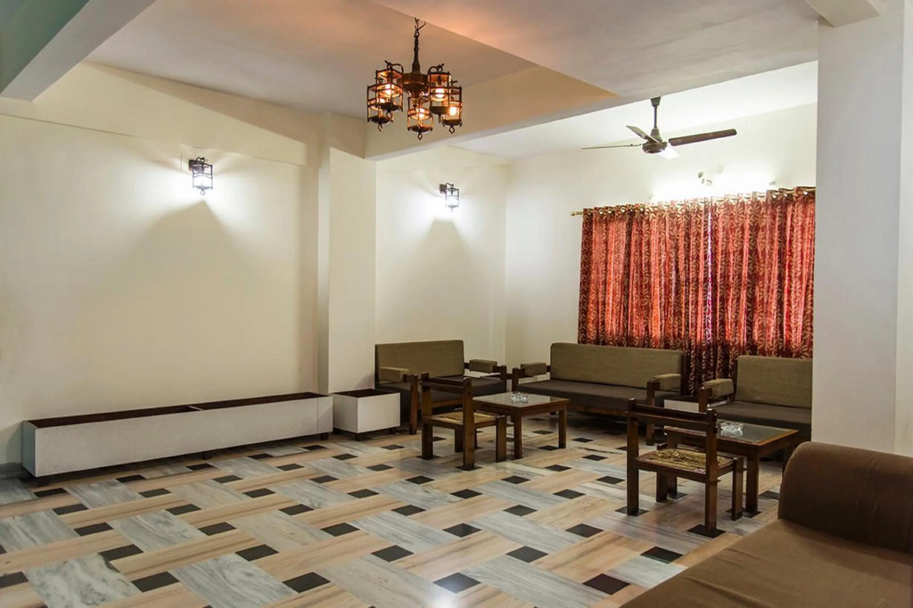 Gautam Hotel