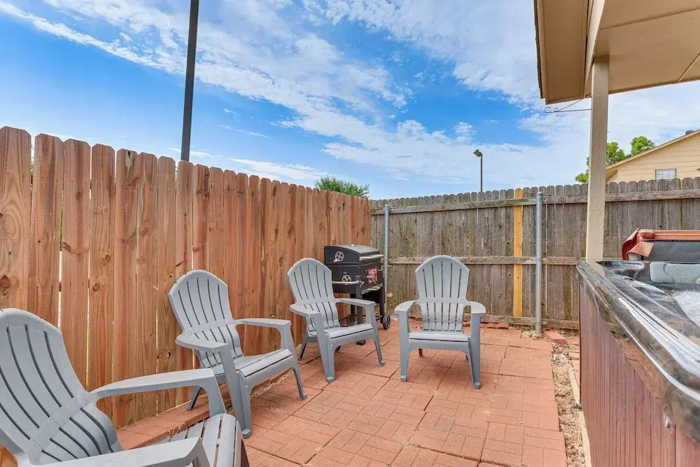 South OKC Home w/ Game Room: 18 Mi to OU Campus!
