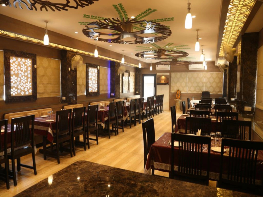 Hotel Raj