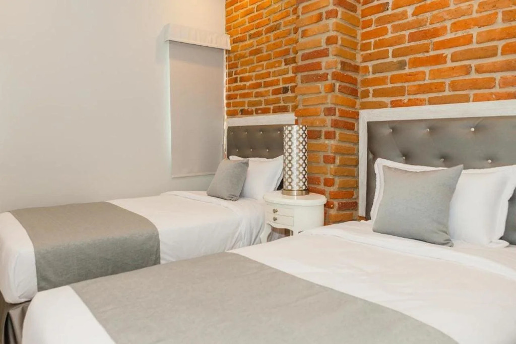 Hotel Boutique ADAZ