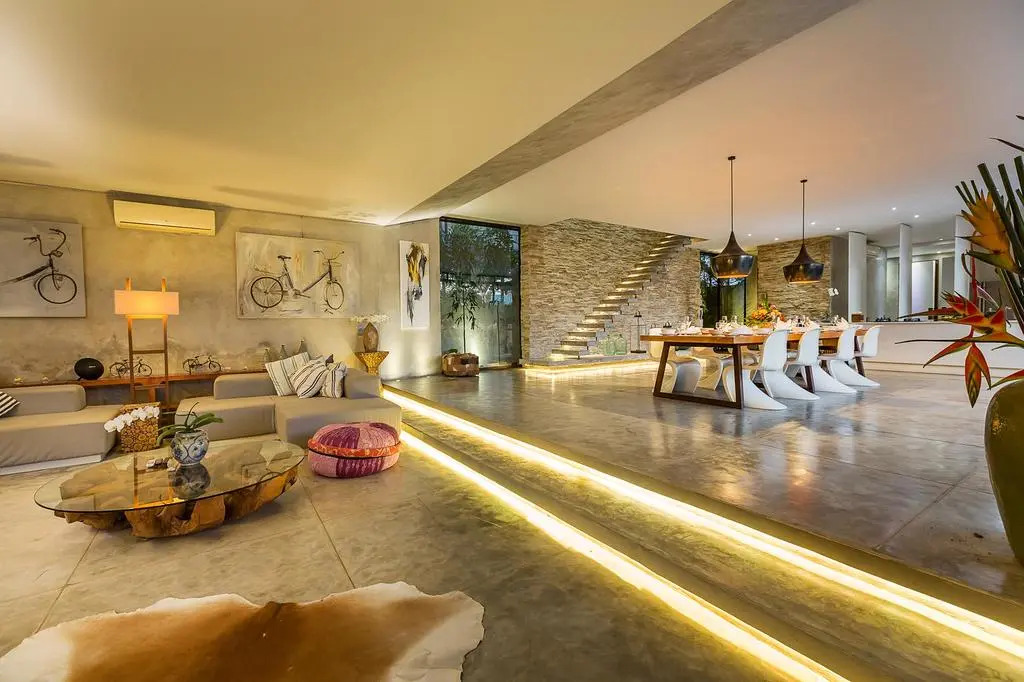 Villa Mikayla