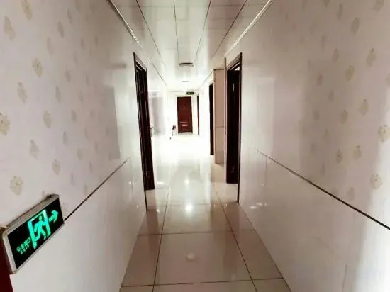 Wenxinge Hotel (Changchun Longjia airport high speed railway station store)