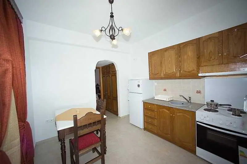 Kelenis Apartments