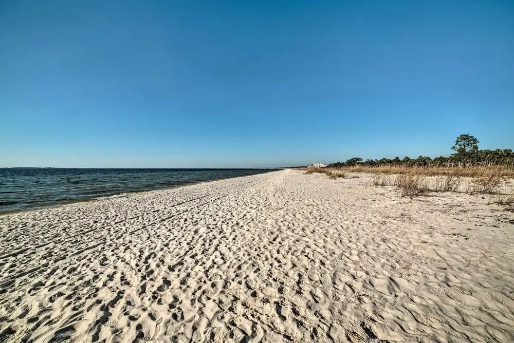Walk to Shore: 'oyster House' Port St Joe Getaway