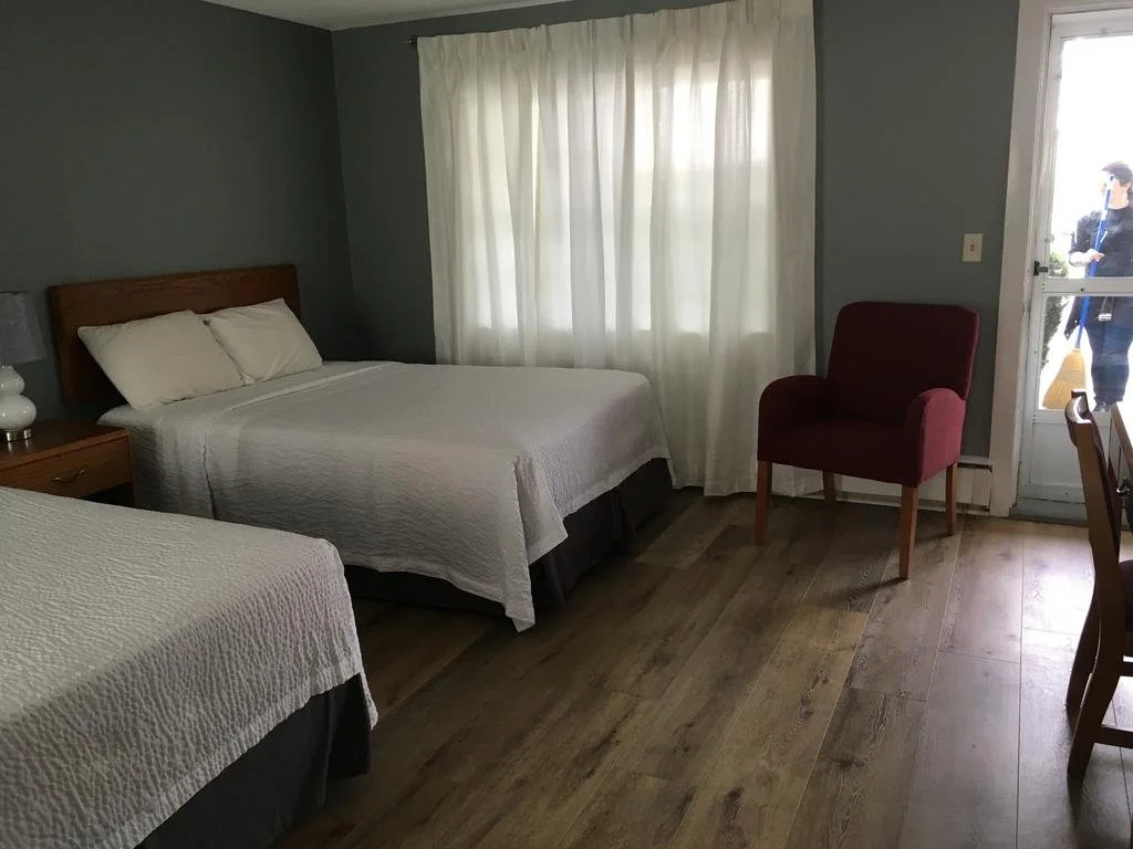 Hyannis Inn