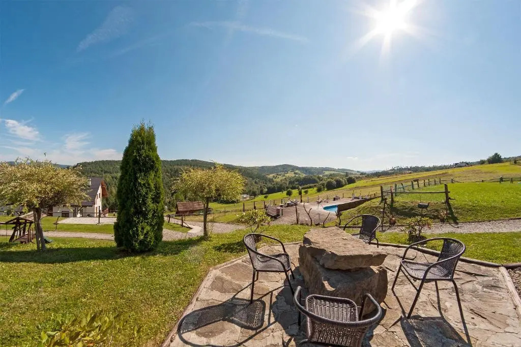 Chata w Bieszczadzie SPA apartamenty i domki z basenem Bieszczady