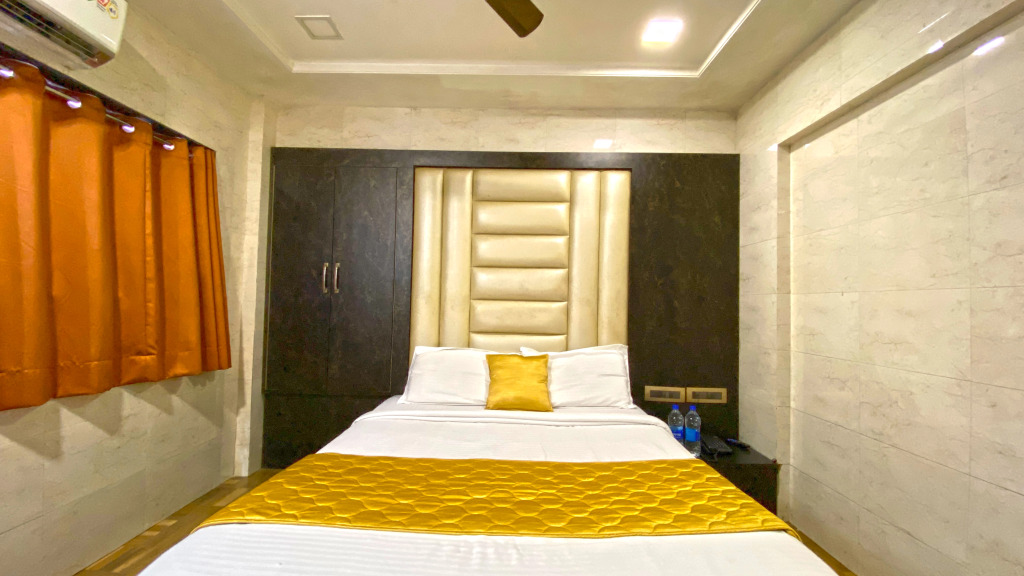 Hotel Karishma Dadar
