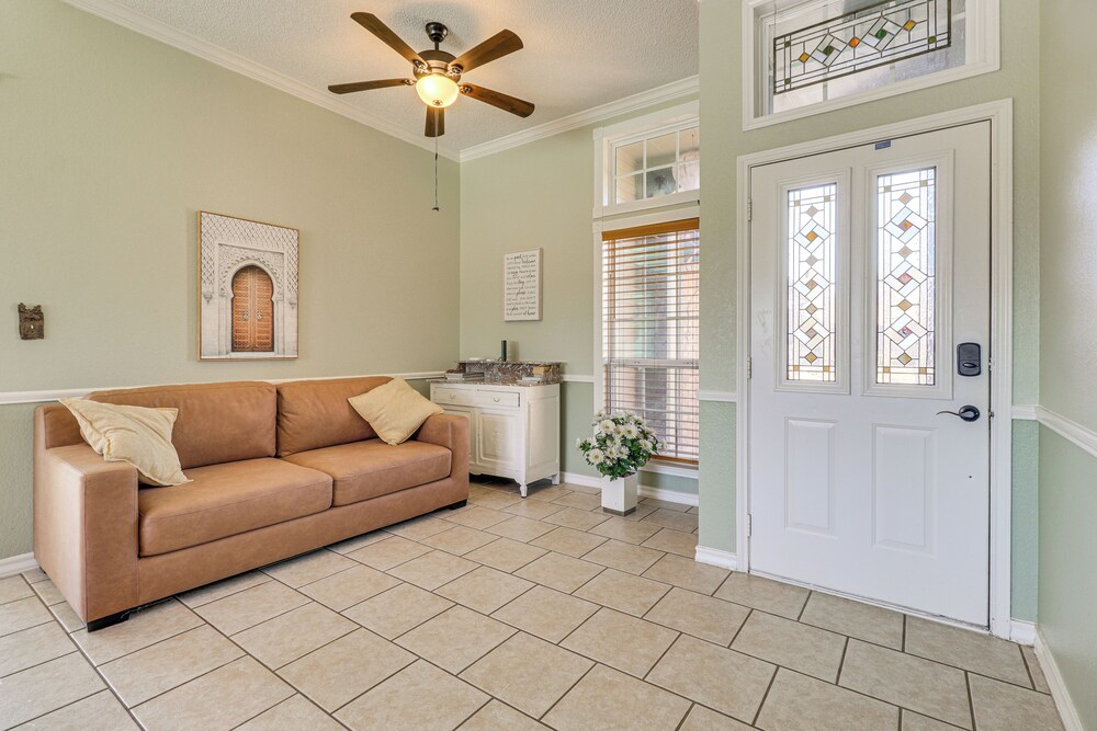 Hot Tub, Pool, & Fire Pit: Gorgeous Hutto Home