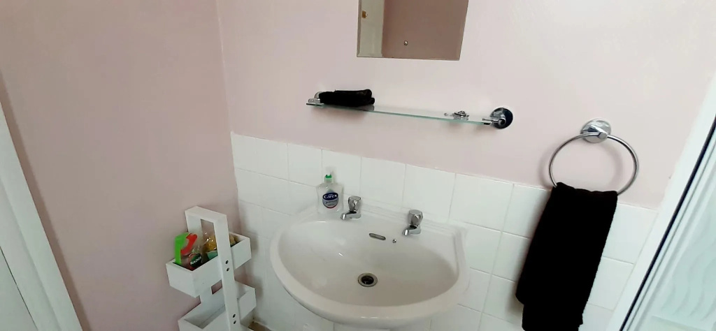 Queens Rooms