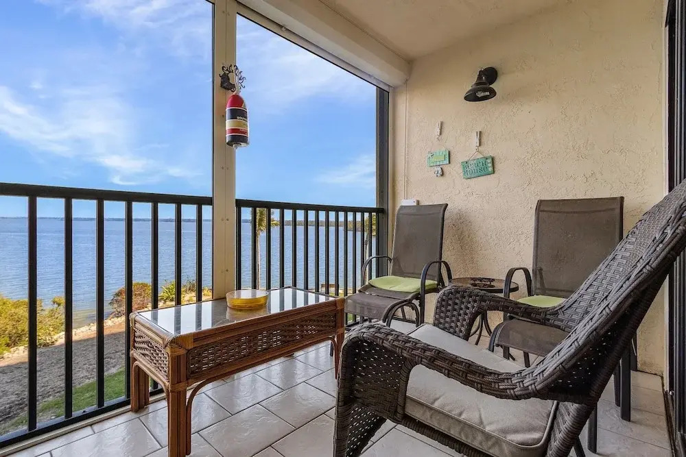 Winward Point Unit 211 2 Bedroom Condo