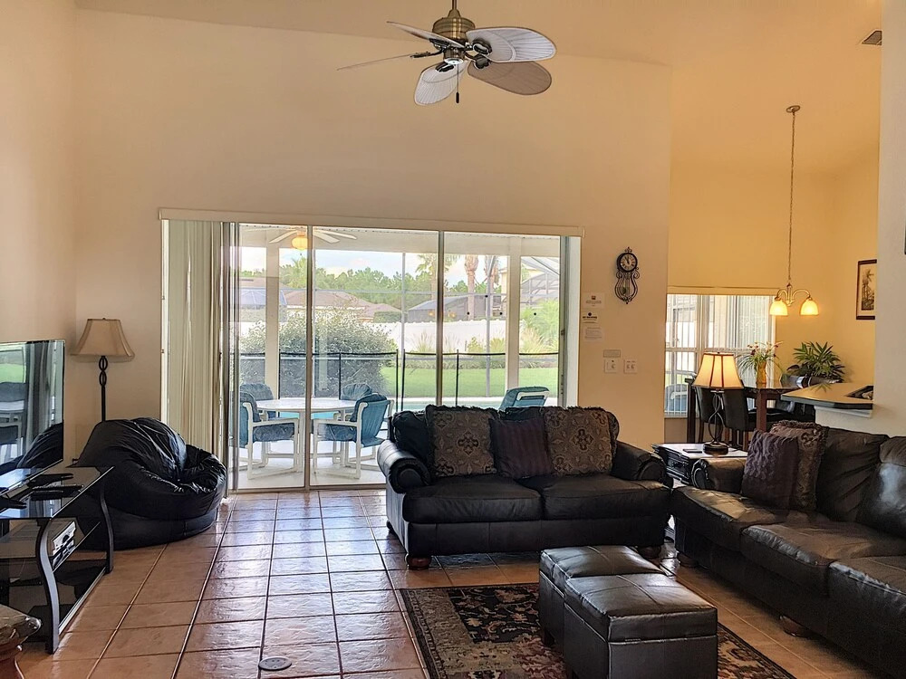 Charleston Manor by Florida Spirit