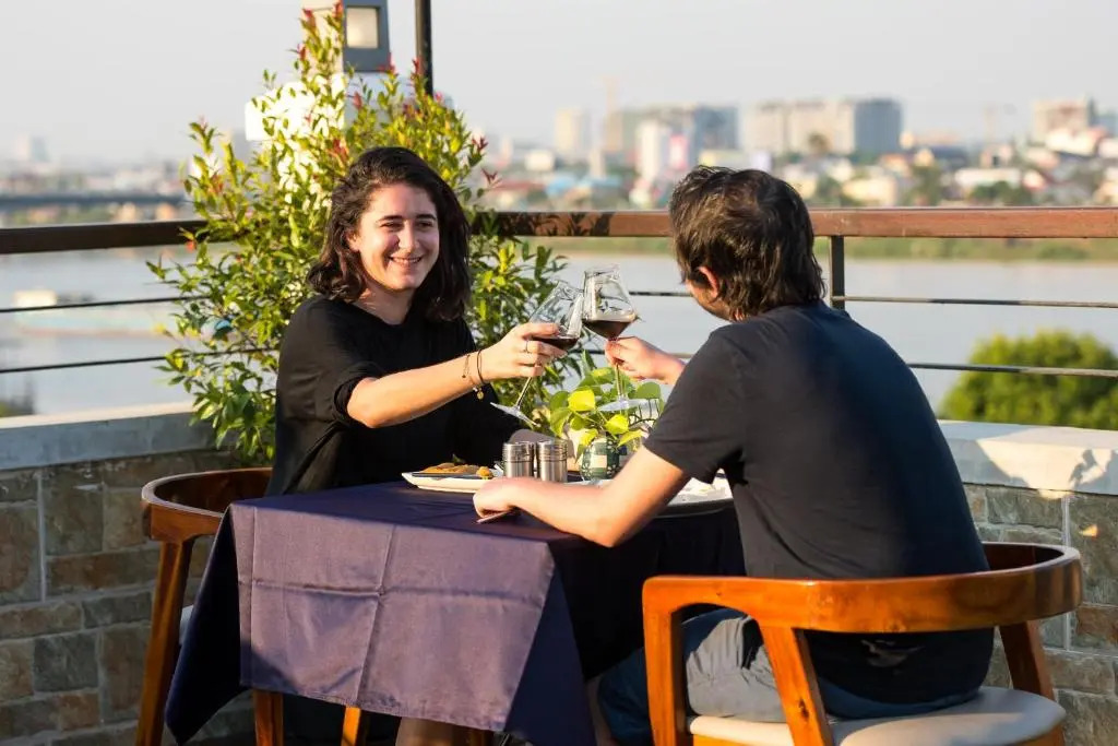 Pooltop Phnom Penh