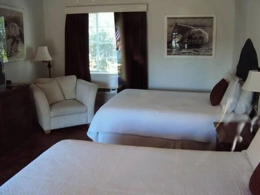 La Siesta Motel