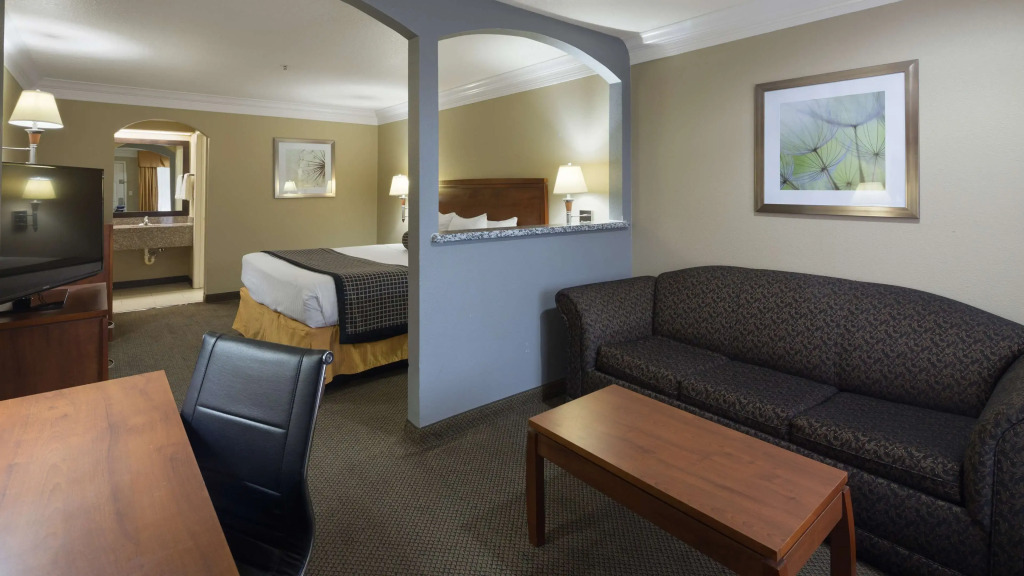 Best Western Angleton Inn