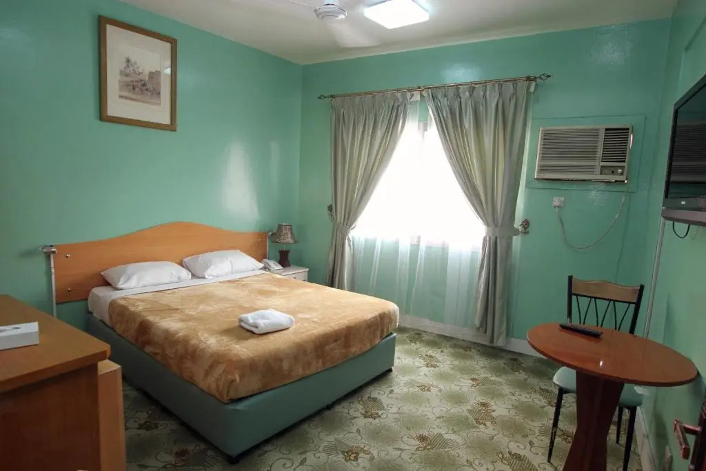 Zaineast Hotel