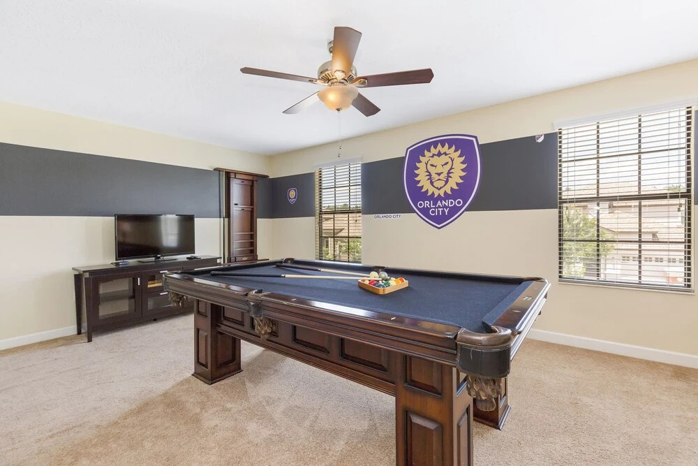 Tr_526r Champions Escape 8 Bedroom Home