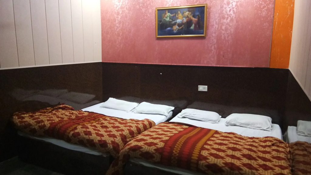 Puri Guest House