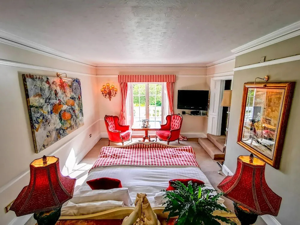 Cedar House Boutique B&B