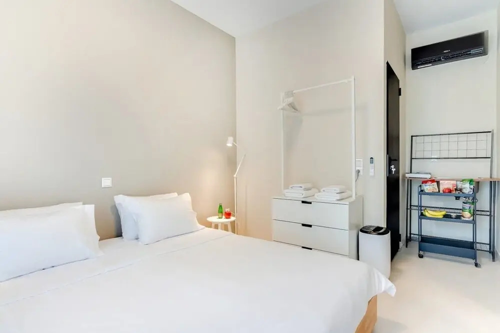 Astra Beach Studio 1