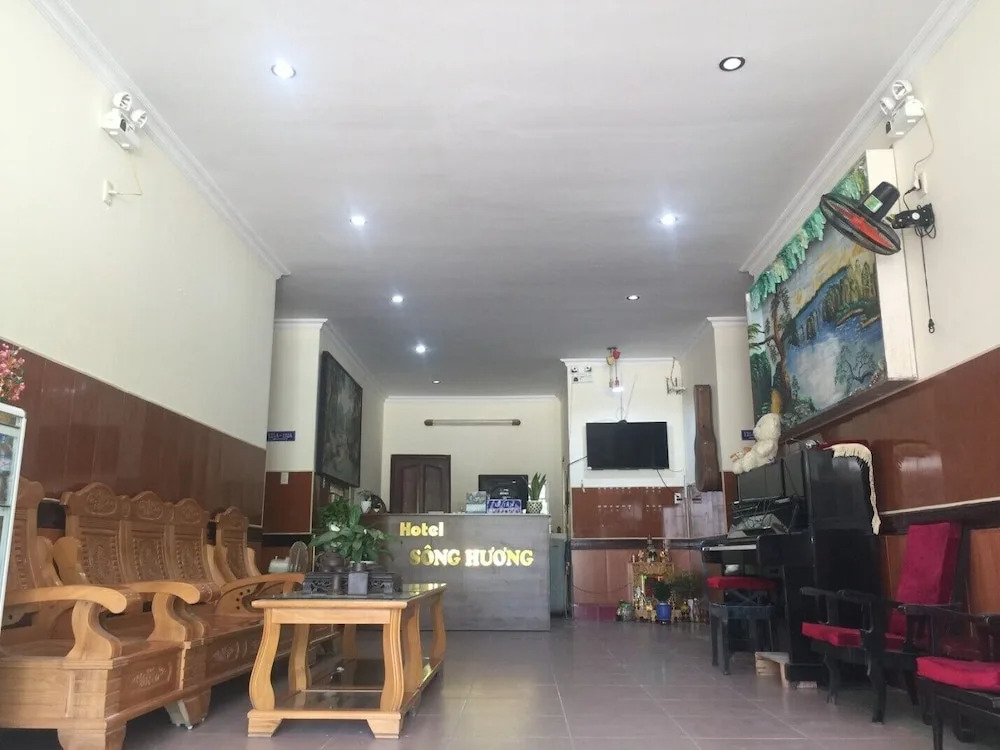 Song Huong Hue Hotel