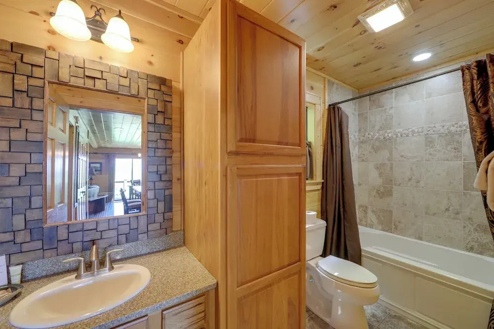 Book Now for Polar Express: Bryson City Cabin