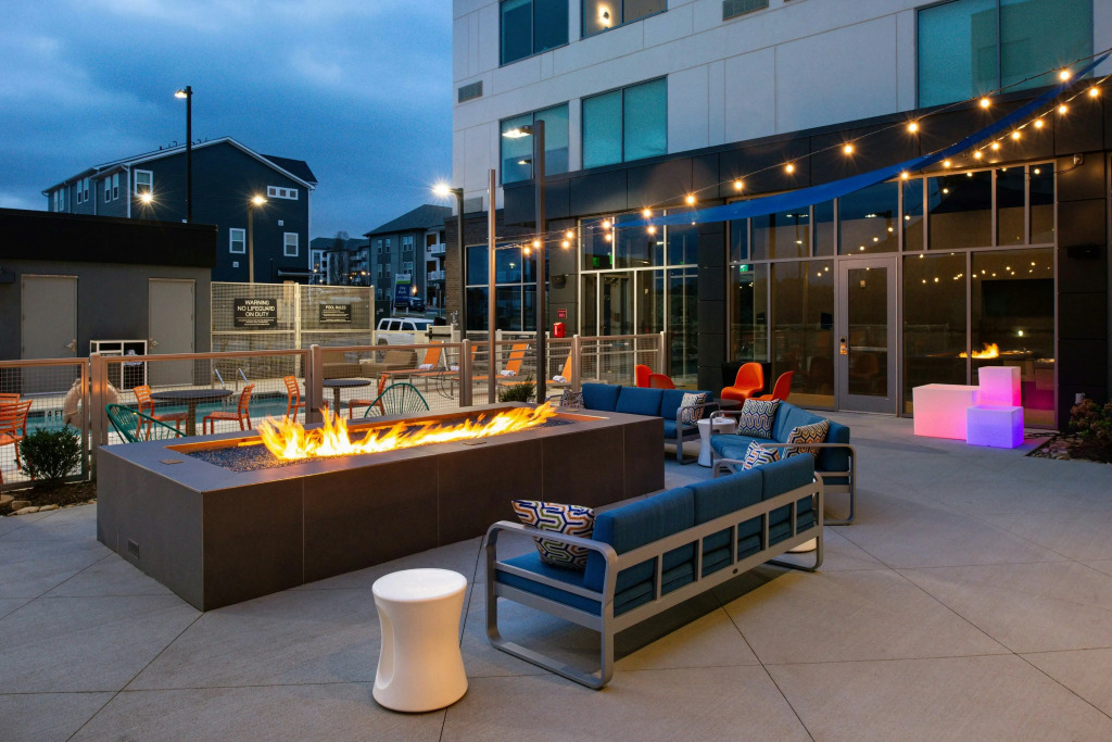Aloft by Marriott Charlotte Airport