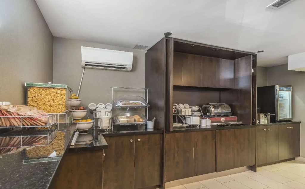 Comfort Inn Toronto City Centre