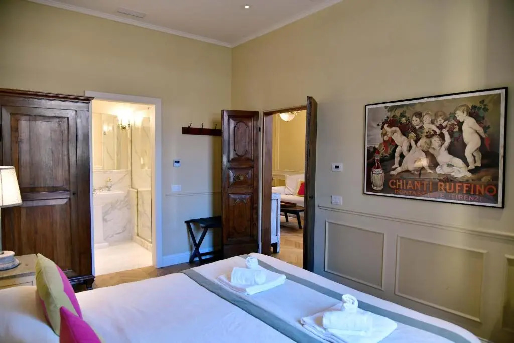 La Croce D'oro Santa Croce Suite Apartments