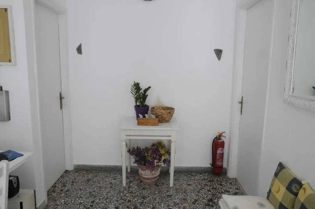 Andrianis Guest House