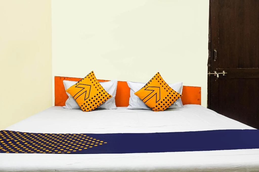SPOT ON 76977 Hotel Bhopal Palace