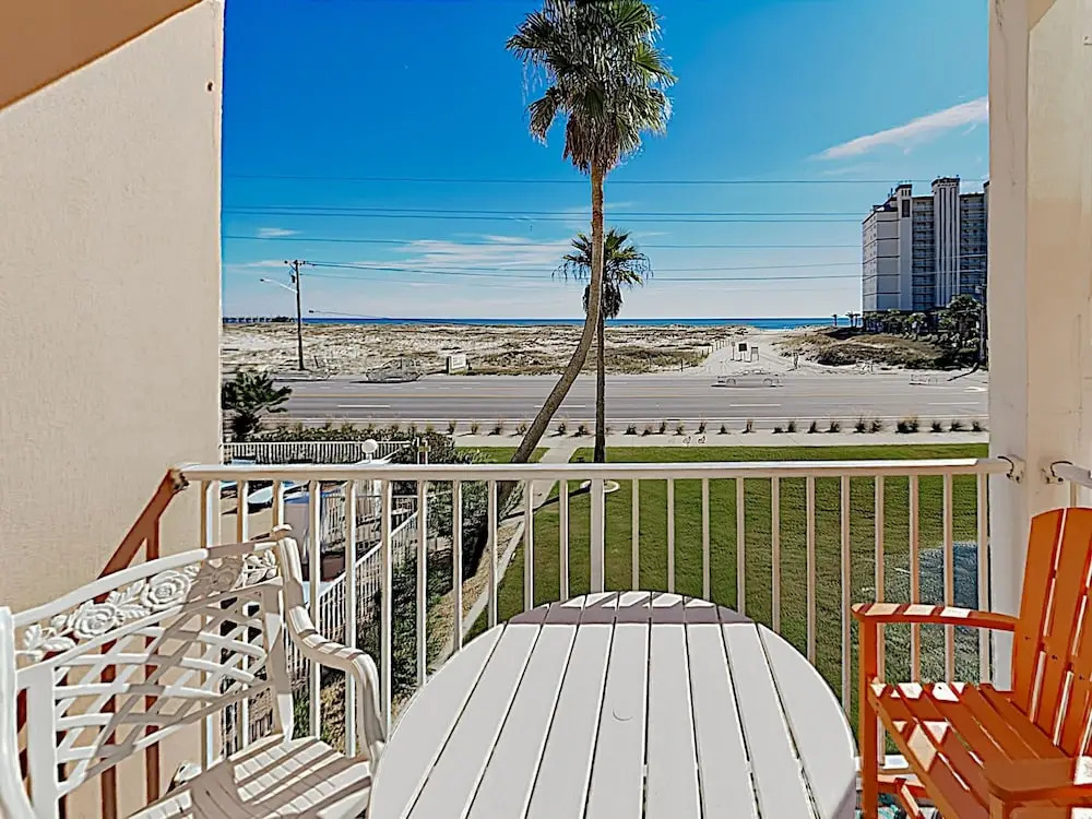 New Listing! Coastal Gem W/ Pool, 1 Block To Beach 1 Bedroom Condo