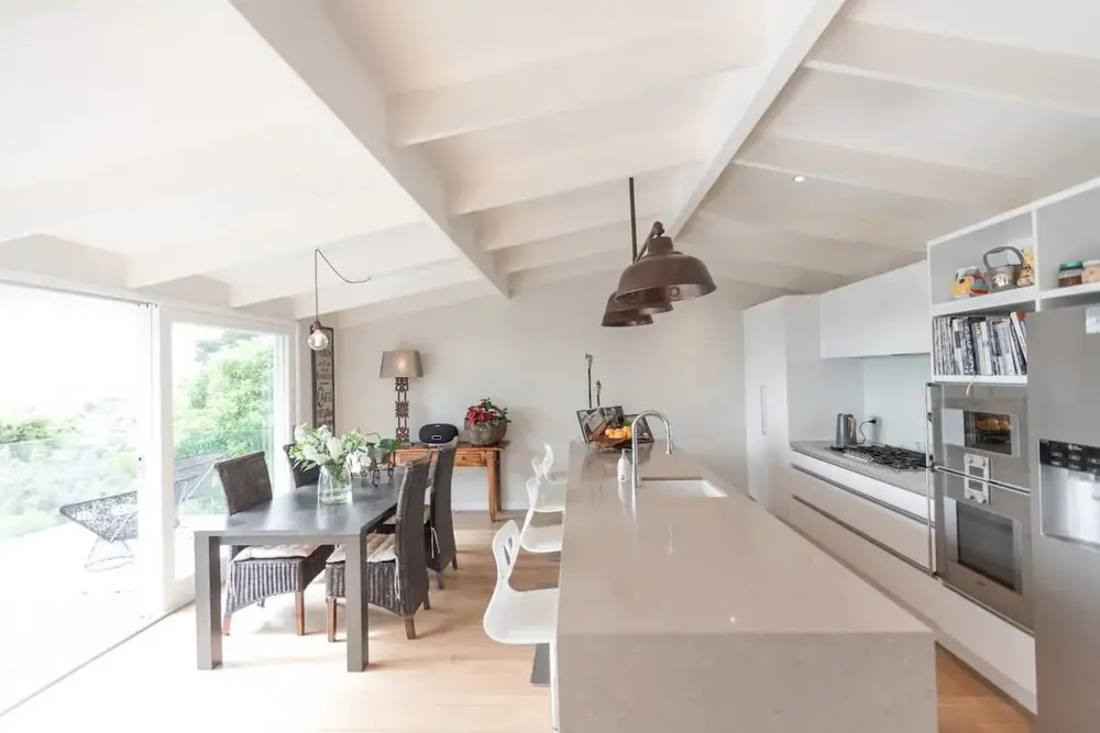 Stylish 3 Bedroom Family Home on the North Shore